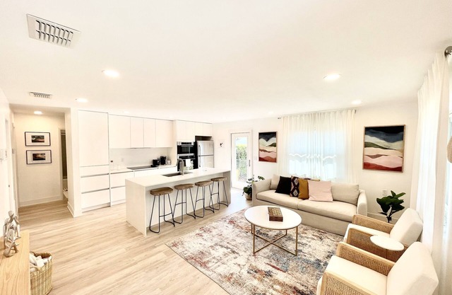 Peaceful and cozy beach house in North Naples