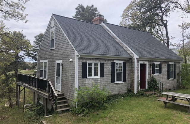 Peaceful, Charming, Quiet, Airy, Cozy - Take A Look!