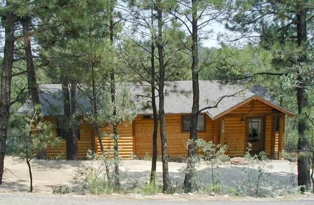 PEACEFUL, EASY FEELING, HOT TUB! GREAT REVIEWS!nWEEKLY DISCOUNT! DOGS W/APPROVAL