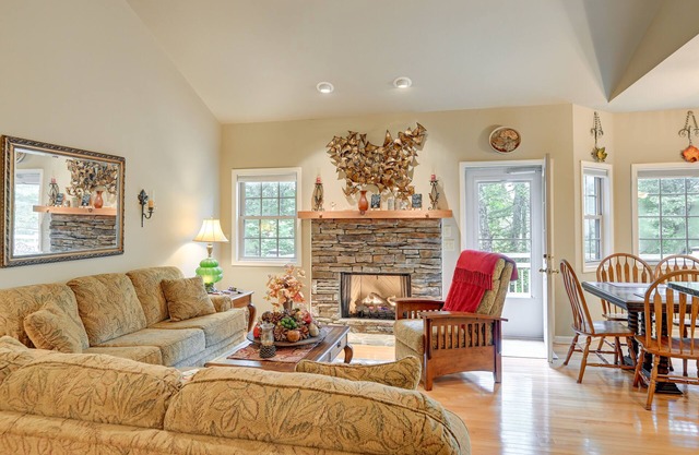 Peaceful Franklin Mountain Retreat w/Deck