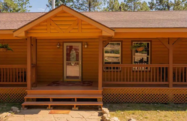 Peaceful Mountain House on 1 Acre -Family Friendly