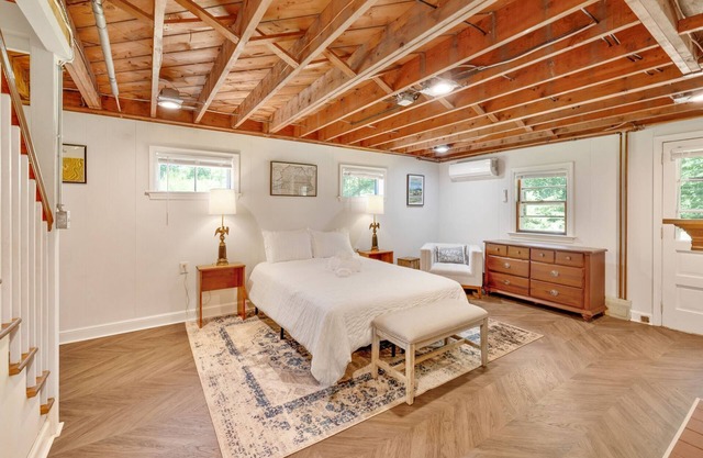 Peaceful Mountain Retreat Near Appalachian Trail, Wineries, Breweries and More
