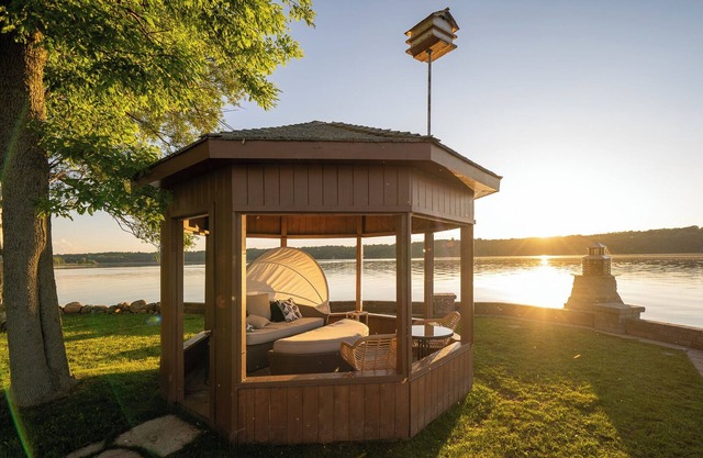 Peaceful Peninsula: Private Waterfront Oasis (Pet Friendly!)