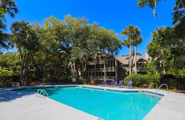 Peaceful, Renovated Retreat w/Community Pool and Option to Purchase Beach Club Amenity Cards