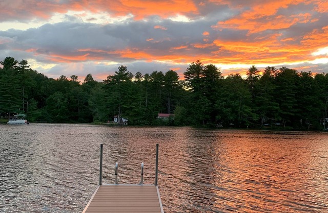 Peaceful River House - 20 minutes from Portland