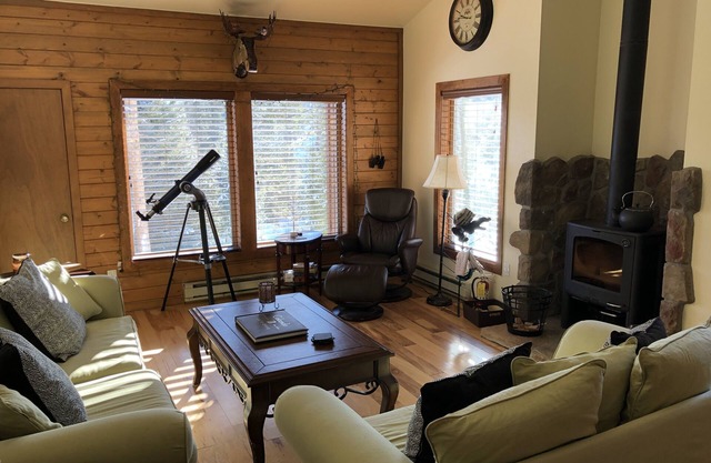 Peak 7 Breckenridge Retreat, 4 BR, views & trails!
