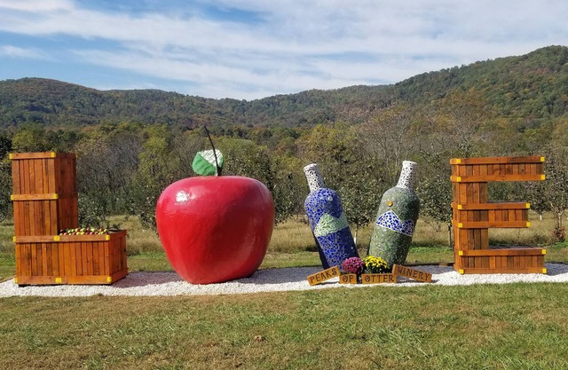 Peaks of Otter Winery and Orchards