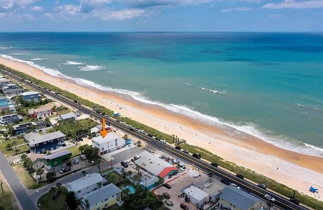 Pelican Suite | Bombora Suites | Steps To Flagler Beach & Restaurants
