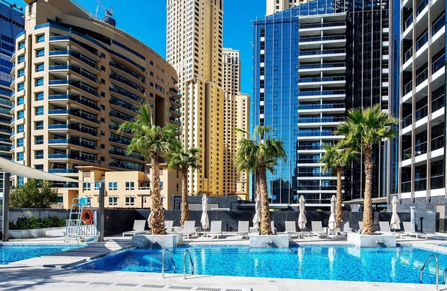 Pelicanstay - Full Marina and Pool View