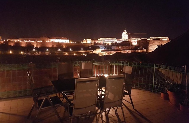 Penthouse with Free PARKING and Free BIKES, wellness 8 min walk
