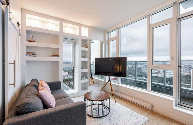 Penthouse with Stunning Views