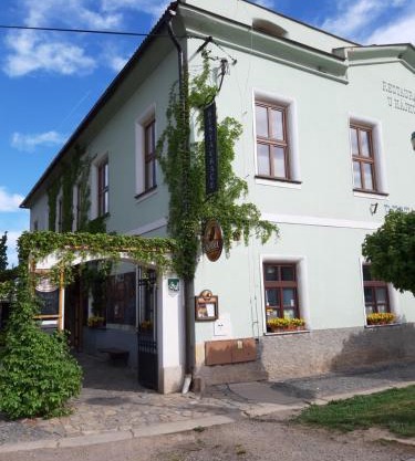 Penzion a restaurace U Hájků