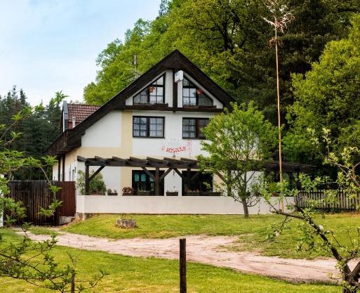 Penzion U kostela Mláka