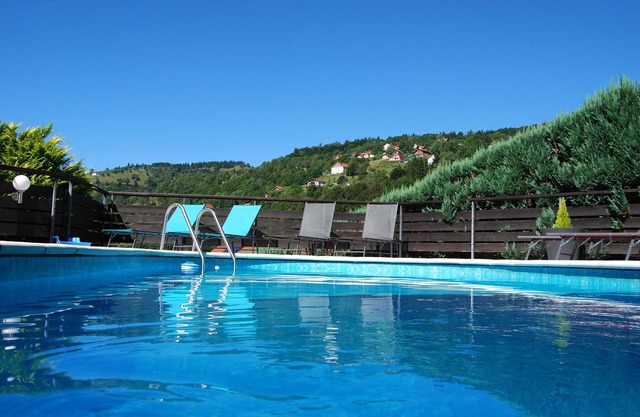 PERCE NEIGE VILLAGE LUXURY GITE 4 stars WITH POOL AND SAUNA