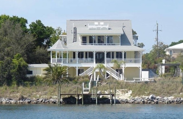 Perdido House - Your Home Away with Private Pool and Dock