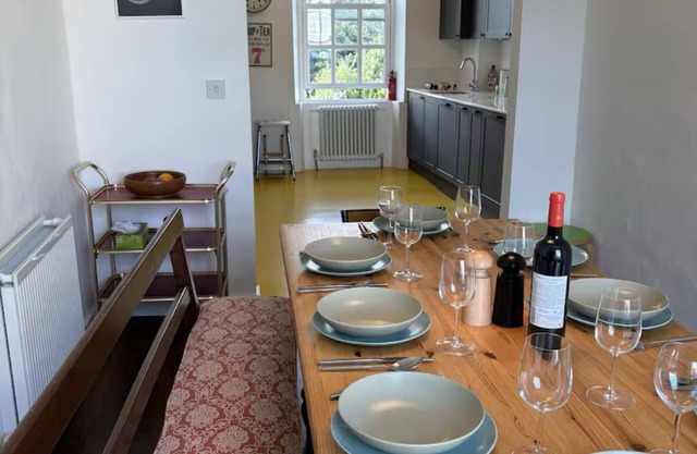 Perfect 4-bedroom house with WiFi in charming Colyton