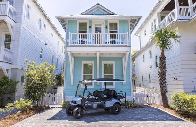 Perfect Carillon Beach Summer Retreat with 6 passenger Golf Cart awaits you NOW!