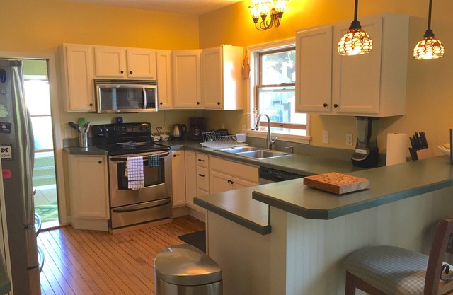 Perfect family location for trips to ER/Charlevoix/Petoskey & Traverse area!