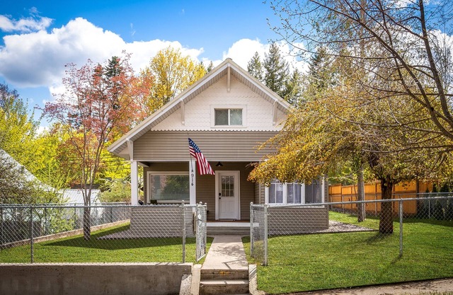 Perfect for Work & Play | 3BR/2BA w/Office & WiFi