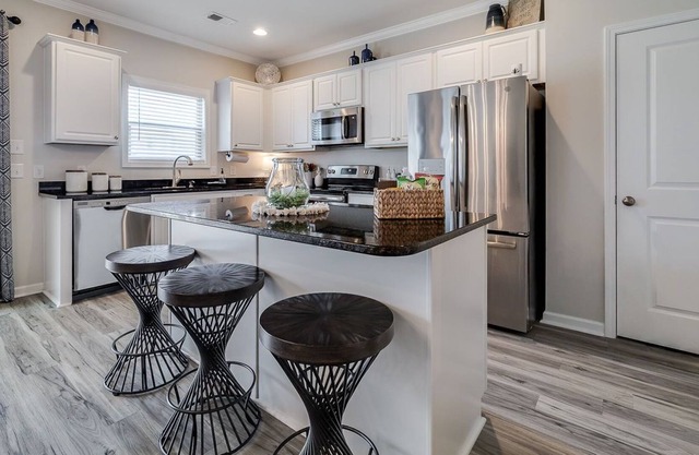 Perfect Getaway Close to Downtown Savannah Gulfstream Hyundai Airport