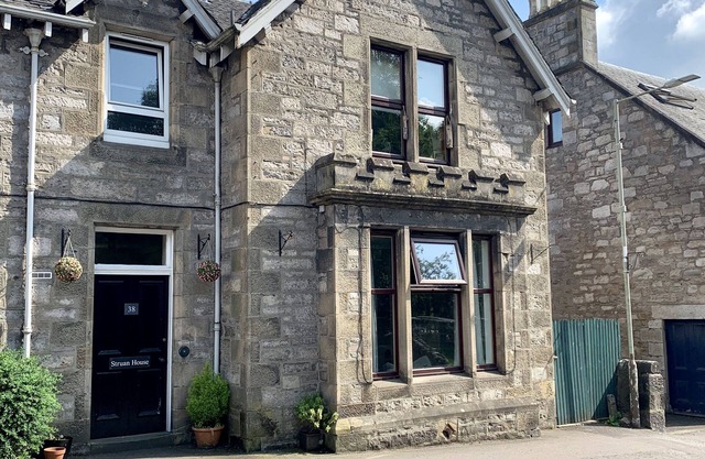 Perfect location Pitlochry apartment close to all amenities
