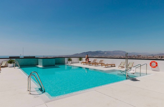 Perfect Martiricos - La Roca 2BR w/Washer & A/C, nr Shops, by Blueground