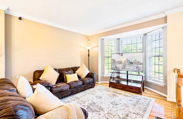 Perfect Private Getaway in the Heart of Stafford!
