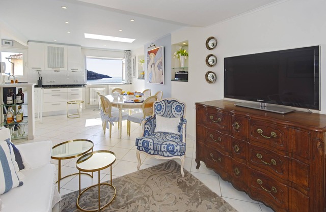 Perfect Sea View - Location, Luxury, View