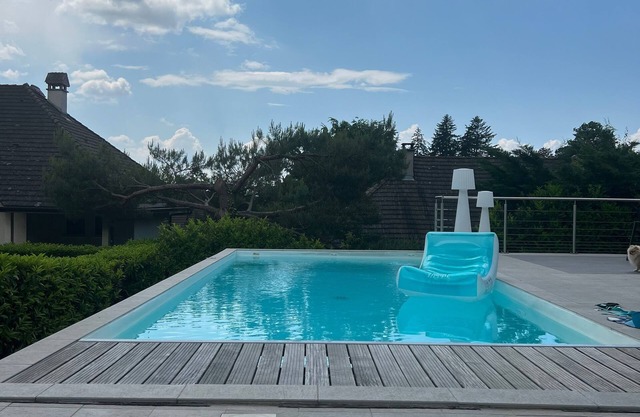 Perfect villa with Lake view, WiFi and very quiet location in charming Annecy
