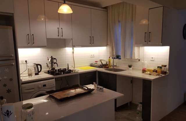 Perfectly clean & spacious in Konak city center. 5 to 8 mins to tram & subway