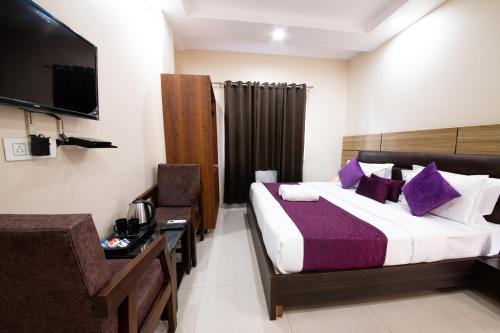 Perfectstayz Value Dwarkesh - Hotel Near Haridwar Railway station