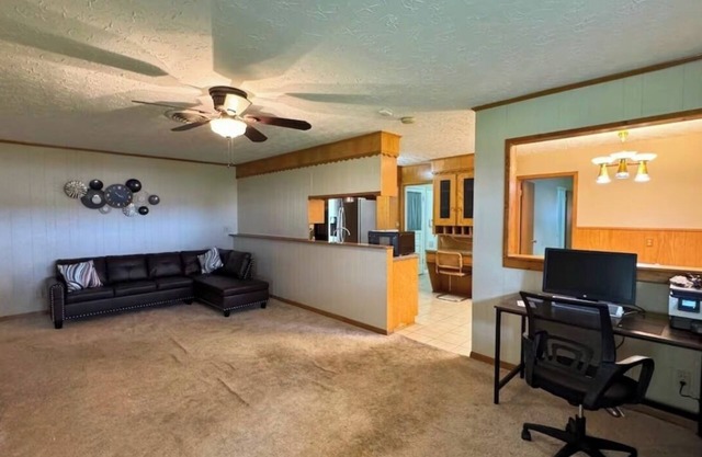 Pet-Friendly 4BR Retreat Near Parks & Dining