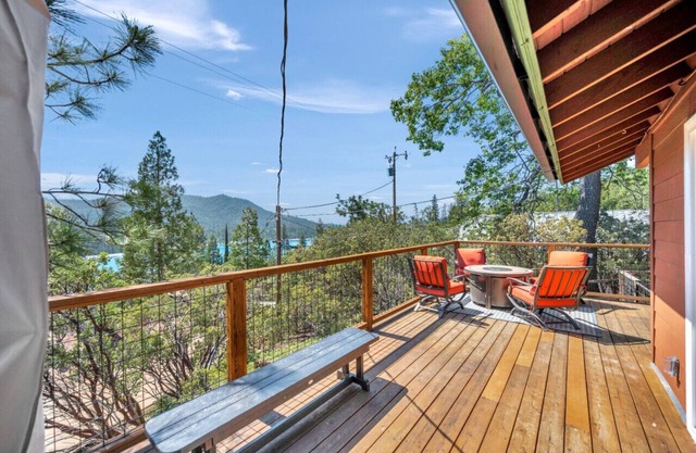 Pet Friendly Bass Lake Cabin w/Pvt Dock Sleeps 11