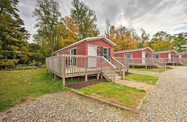 Pet-Friendly Cassopolis Escape w/Lake Access