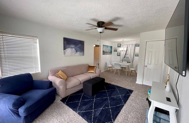 Pet friendly, central, fenced yard, 20mi. to beach