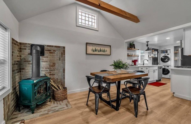Pet-Friendly Cozy Midtown Cabin Retreat