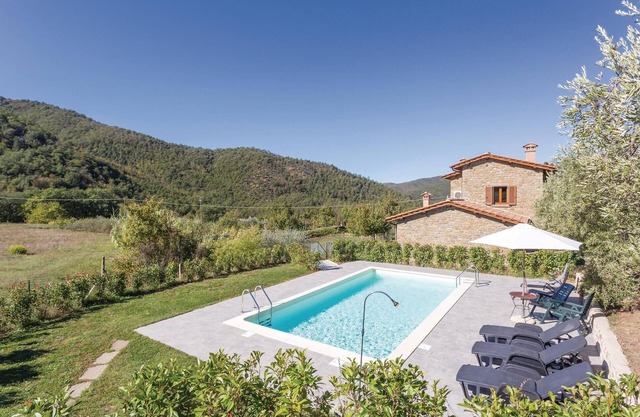 Pet friendly home in Cortona -AR-