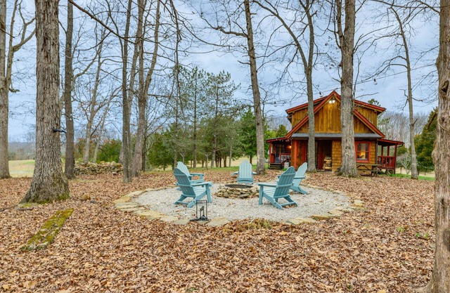 Pet-Friendly Ohio Cabin w/ Deck, Grill & Fire Pit!