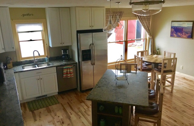 Pet friendly, quiet and quaint location between Traverse City and Elk Rapids.
