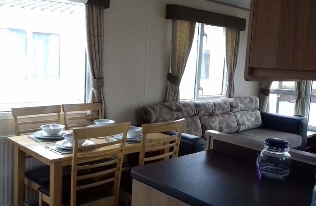 Pet friendly Sea view static at Thornwick bay