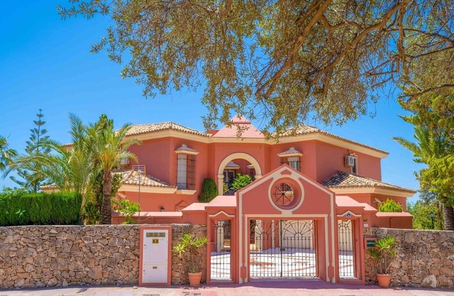 Pet-Friendly Villa 'Vituco 34' with Pool & Wi-Fi