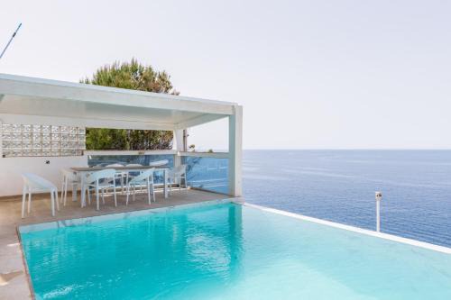 Picturesque Villa with Private Pool in El Toro