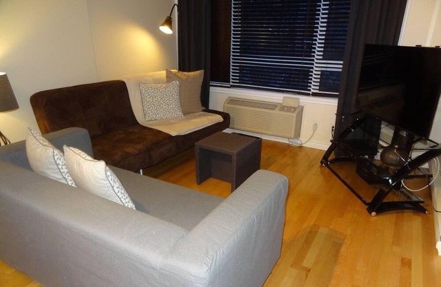 Pied a terre 206 - Downtown 1 bedroom condo