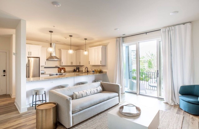Piedmont Place 301| Lux Vineyard & Brewery Getaway in the Heart of Crozet | Pet Friendly