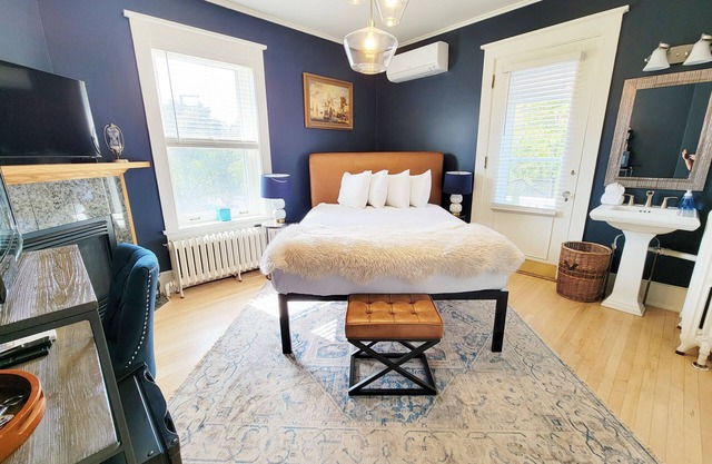 Pilot House Suite | Private Patio & Sauna