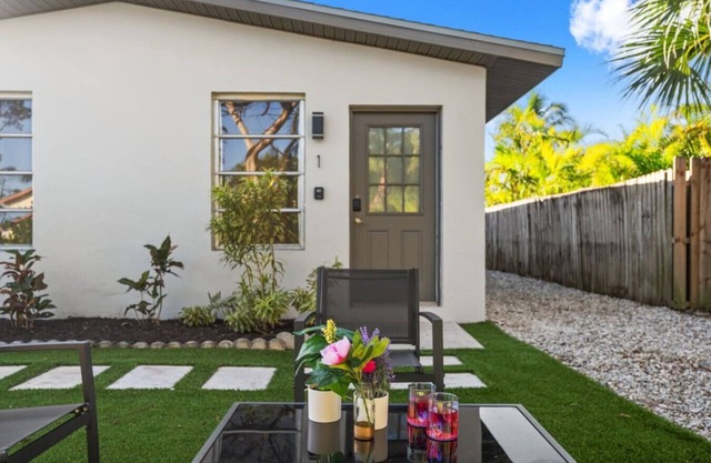 Pineapple Cottage unit 1