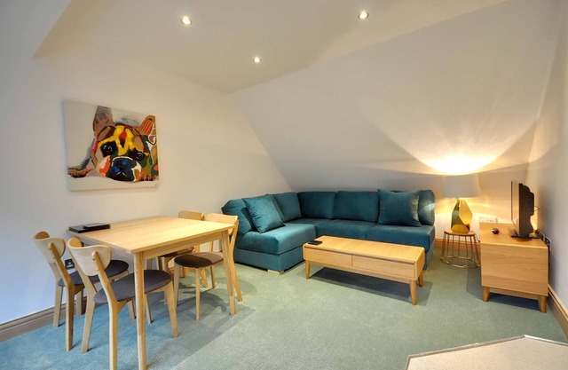 Pippin House B - an apartment that sleeps 4 guests in 2 bedrooms