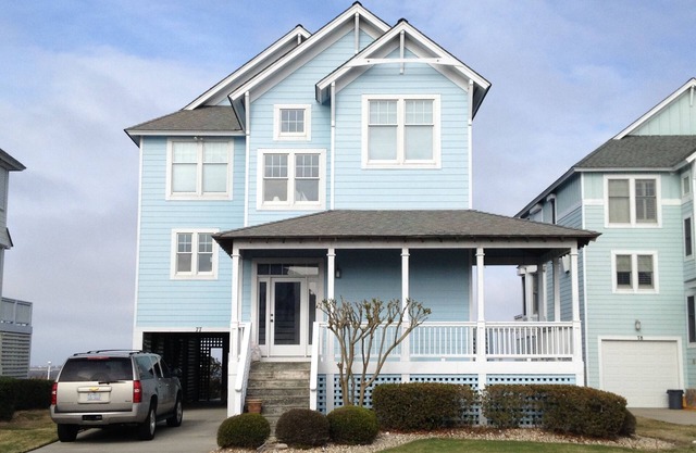 Pirate's Cove Village Landings Sound Front with 30' boat slip
