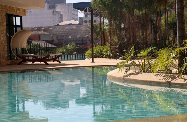 Piscina borda infinita! Em frente ao metrô Brás.