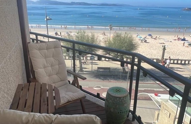 Piso de Lujo en Primera Línea de Playa en Sanxenxo